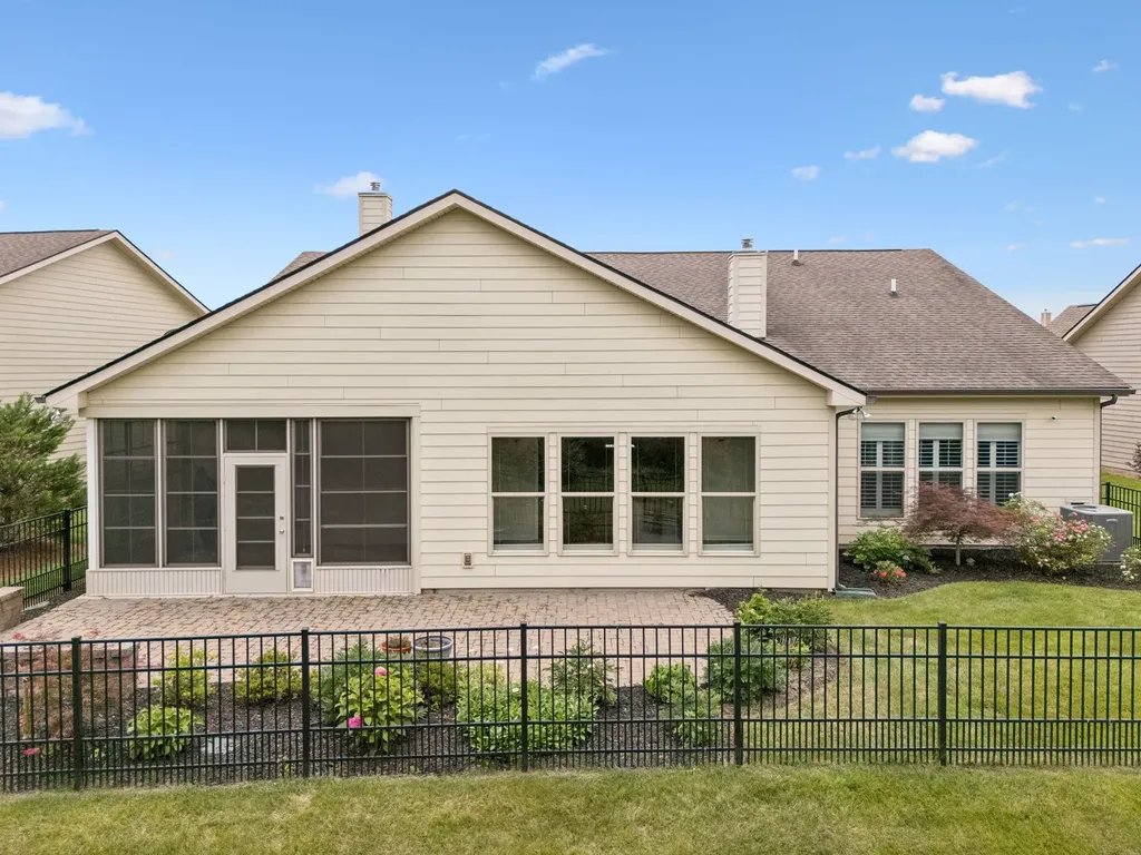1018 Coffee Ridge Spring Hill TN 37174