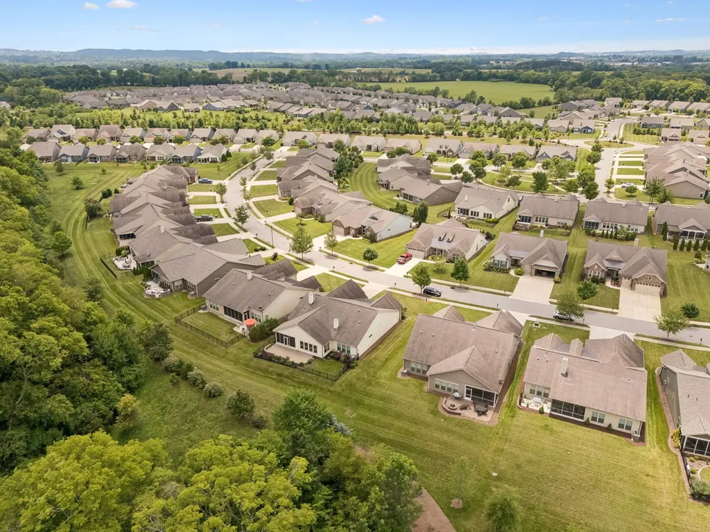 1018 Coffee Ridge Spring Hill TN 37174