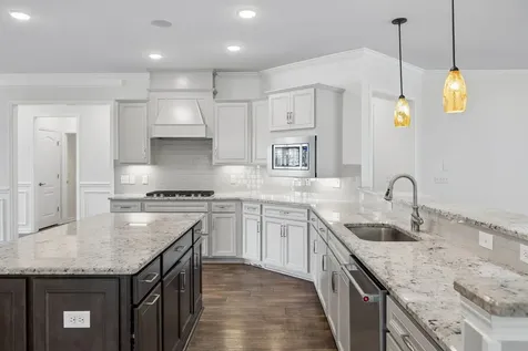 1018 Coffee Ridge Spring Hill TN 37174