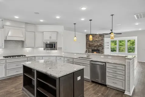 1018 Coffee Ridge Spring Hill TN 37174