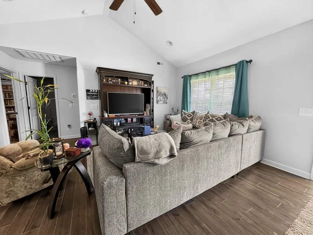 8185 Manchester Pike Murfreesboro TN 37127
