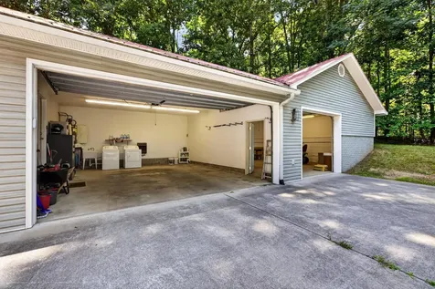 5053 Blue Springs Road Cleveland TN 37311