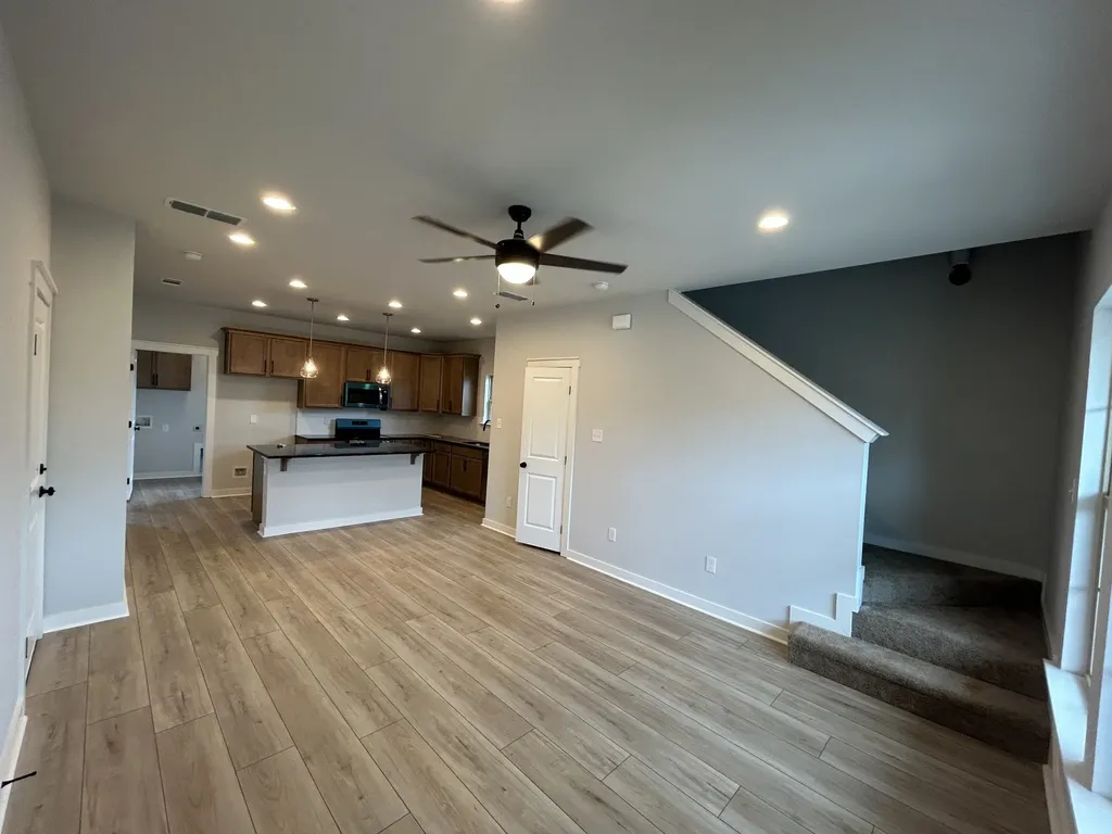 116 Florence Cove Burns TN 37029