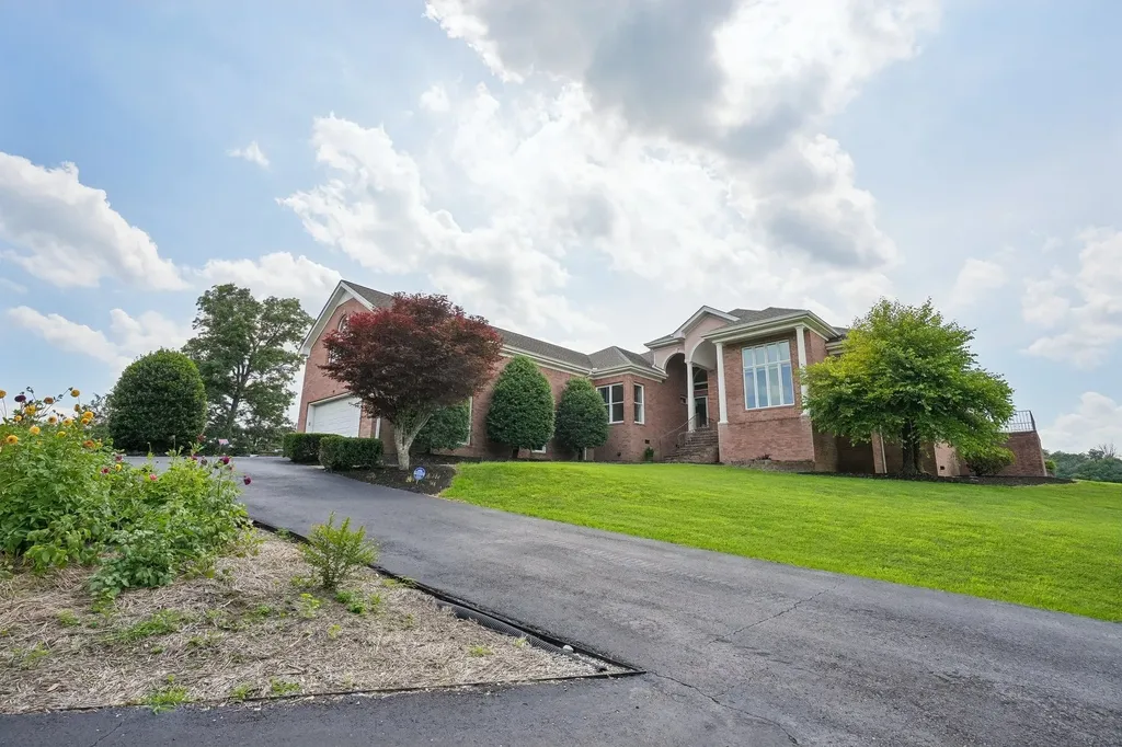 658 Hickory Ridge Road Gallatin TN 37066