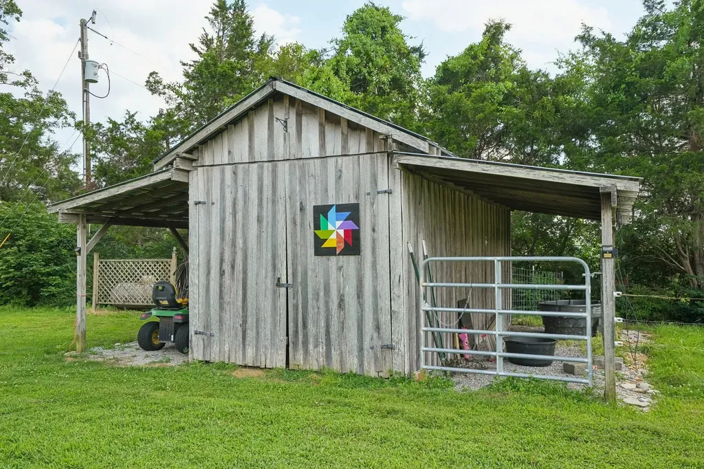 658 Hickory Ridge Road Gallatin TN 37066