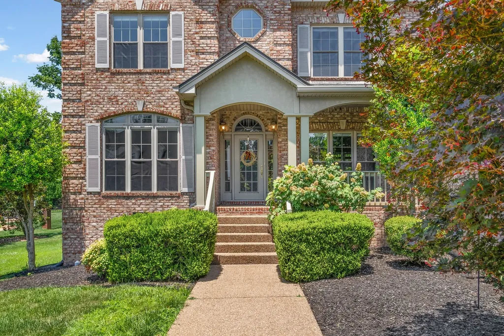 817 Salisbury Way Clarksville TN 37043
