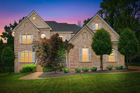 817 Salisbury Way Clarksville TN 37043