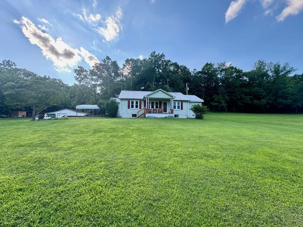 2035 Skyview Drive Centerville TN 37033