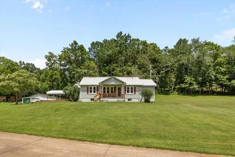 2035 Skyview Drive Centerville TN 37033