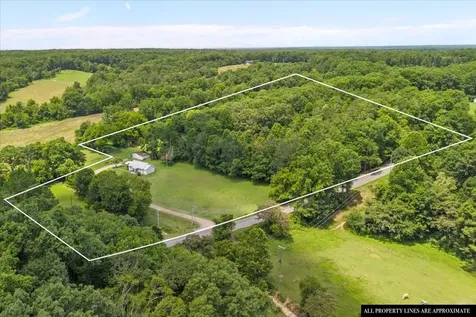 2035 Skyview Drive Centerville TN 37033