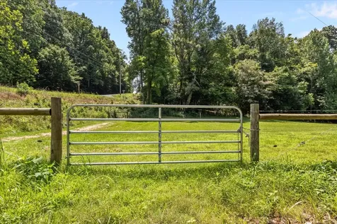 2035 Skyview Drive Centerville TN 37033