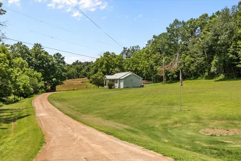 2035 Skyview Drive Centerville TN 37033