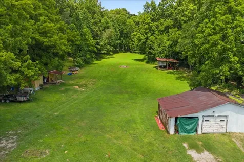 2035 Skyview Drive Centerville TN 37033