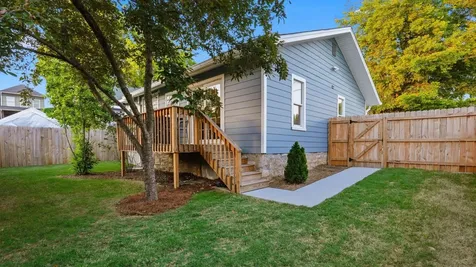 803 46th Ave, N Nashville TN 37209