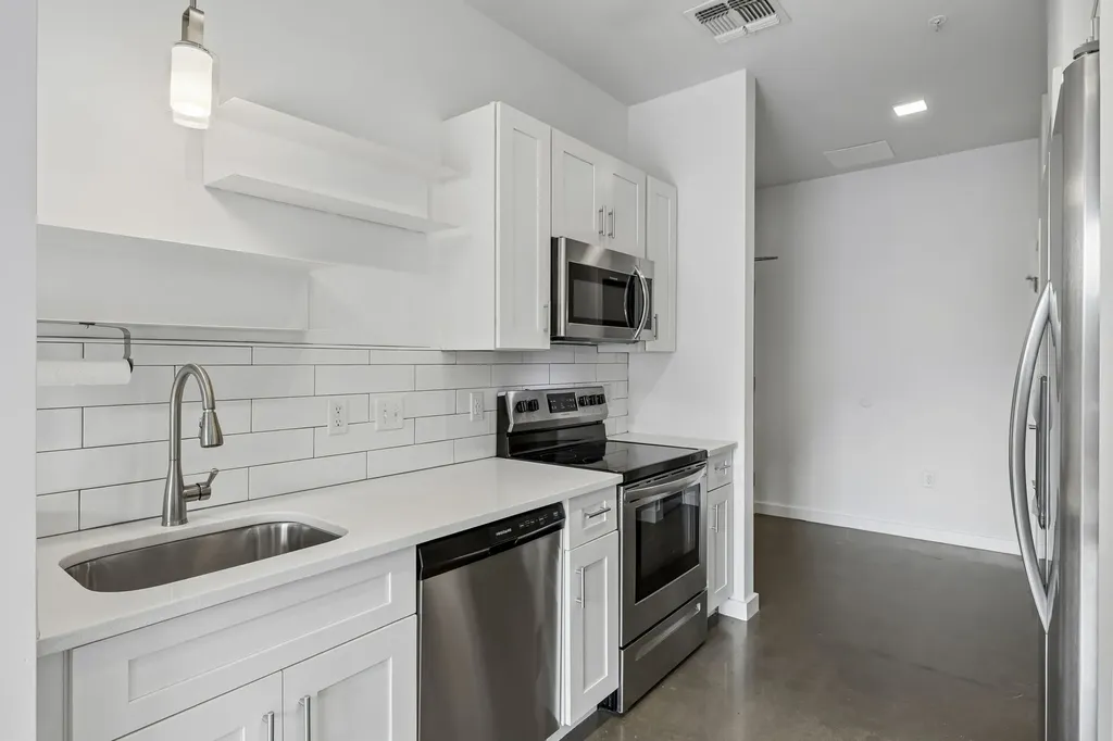 1900 12th Ave, S Nashville TN 37203