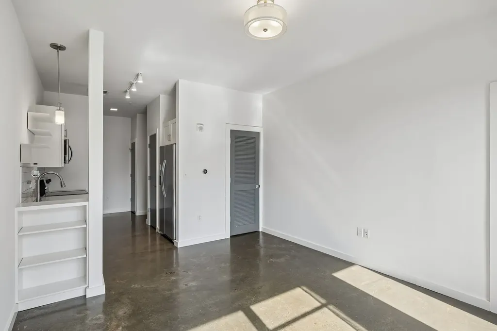 1900 12th Ave, S Nashville TN 37203