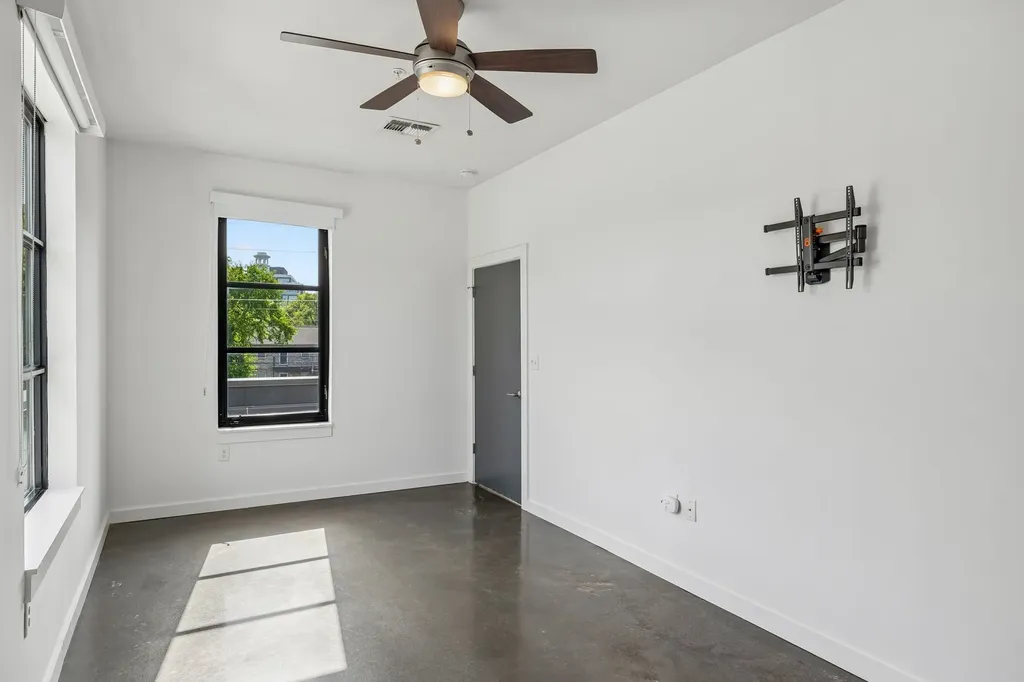 1900 12th Ave, S Nashville TN 37203