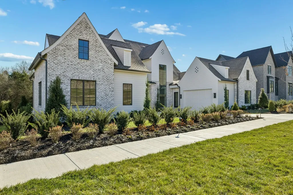 8392 Solstice Drive College Grove TN 37046