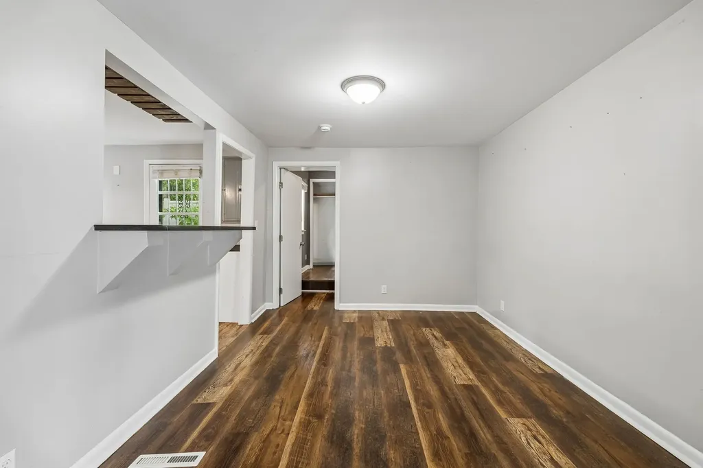 1011 Matthews Avenue Nashville TN 37216