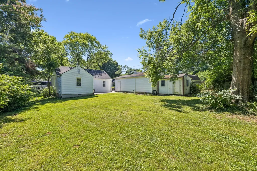 927 Goodbar Drive Nashville TN 37217