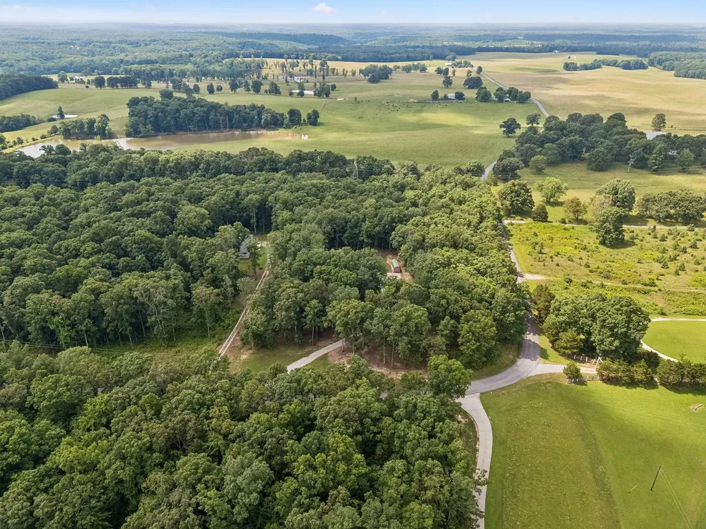 567 Mcelhiney Road Dickson TN 37055