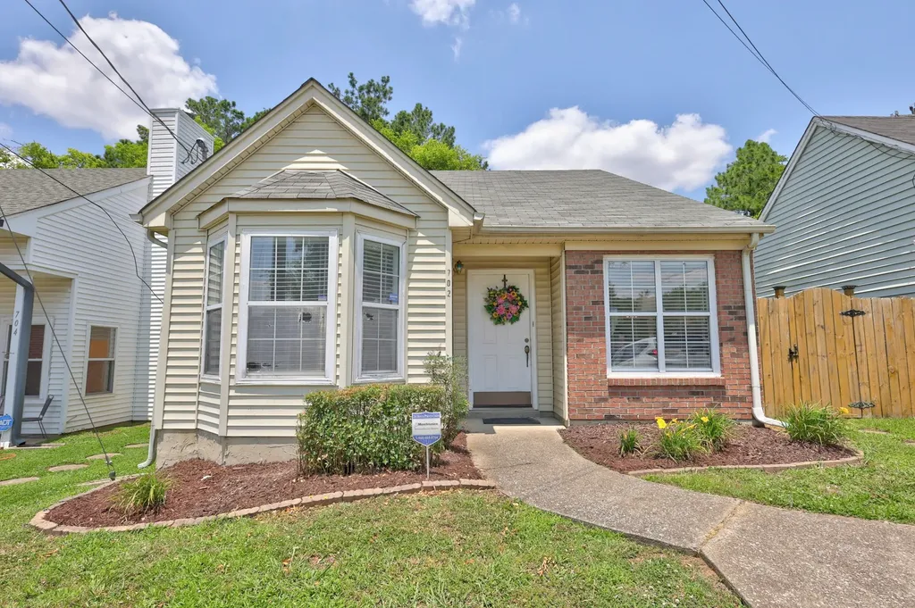 702 Maple Place Nashville TN 37216
