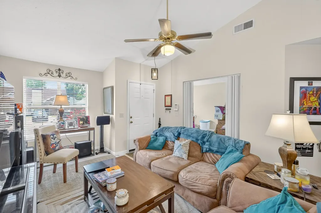 702 Maple Place Nashville TN 37216