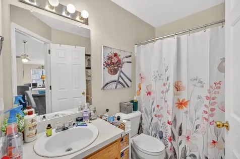 702 Maple Place Nashville TN 37216