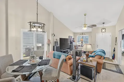 702 Maple Place Nashville TN 37216