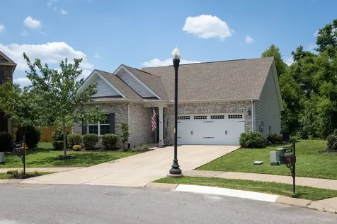 1374 Coates Lane Gallatin TN 37066