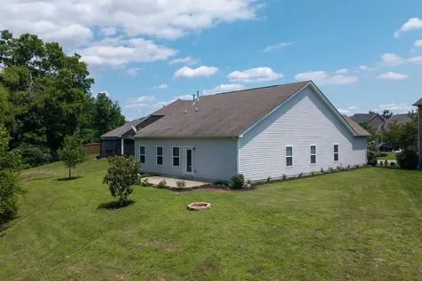 1374 Coates Lane Gallatin TN 37066