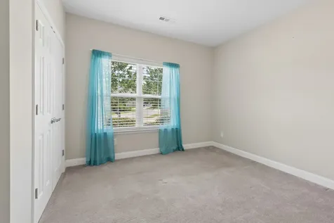 1374 Coates Lane Gallatin TN 37066
