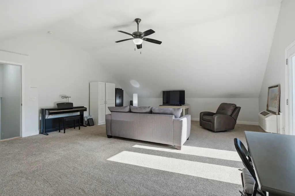 1002 Larkspur Meadows Lane Portland TN 37148