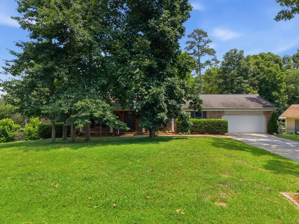 9511 Timberlog Drive Chattanooga TN 37421