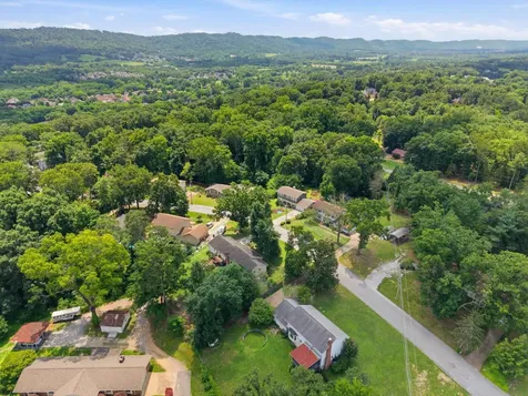 9511 Timberlog Drive Chattanooga TN 37421
