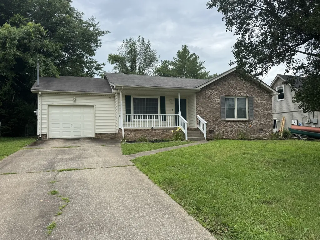 292 Audrea Lane Clarksville TN 37042
