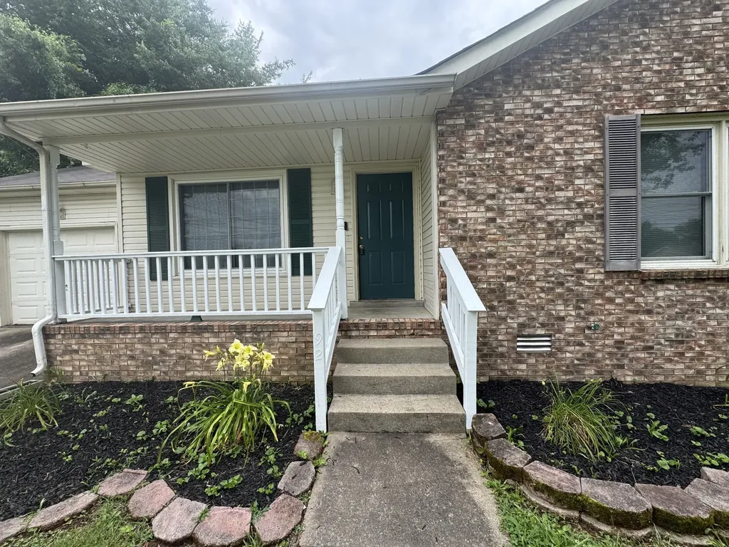 292 Audrea Lane Clarksville TN 37042