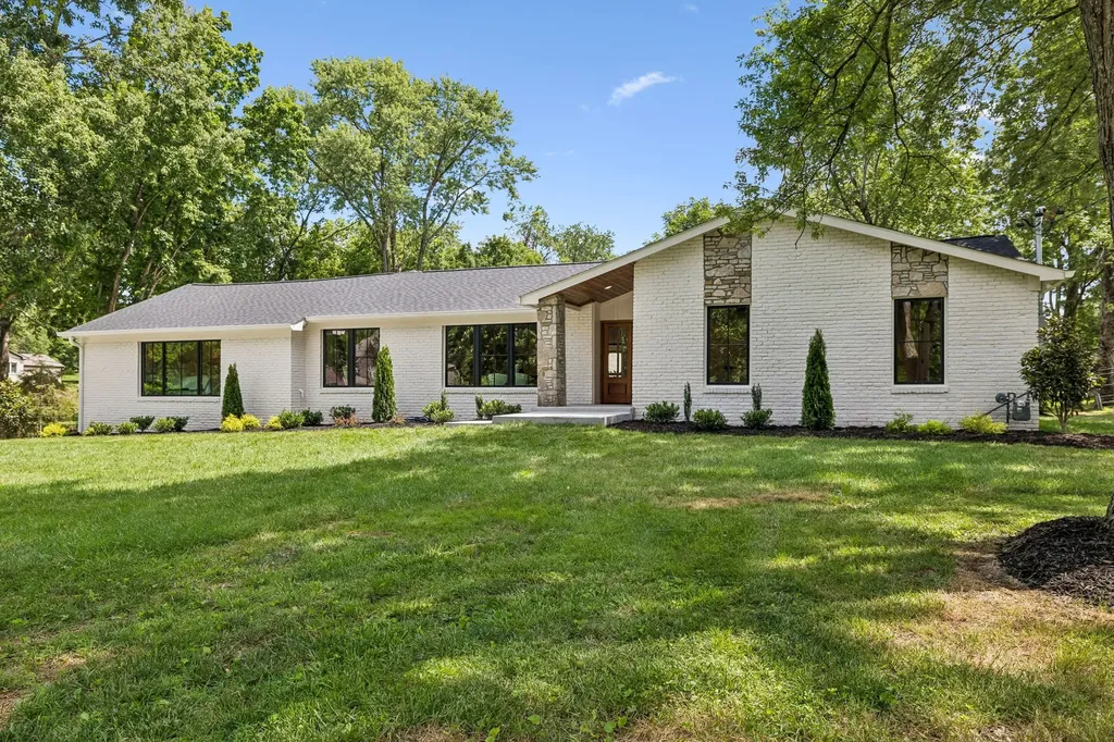 8011 Wikle Road, E Brentwood TN 37027