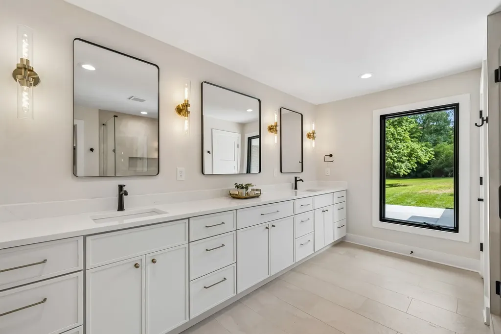 8011 Wikle Road, E Brentwood TN 37027