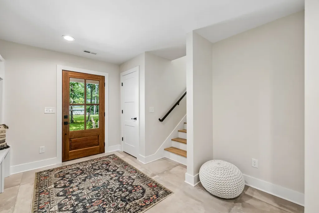 8011 Wikle Road, E Brentwood TN 37027