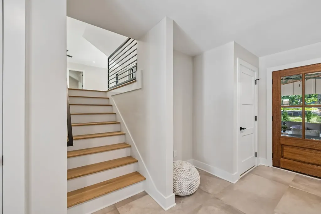 8011 Wikle Road, E Brentwood TN 37027