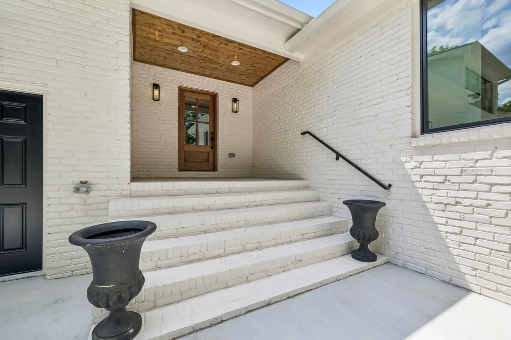 8011 Wikle Road, E Brentwood TN 37027
