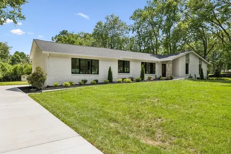 8011 Wikle Road, E Brentwood TN 37027