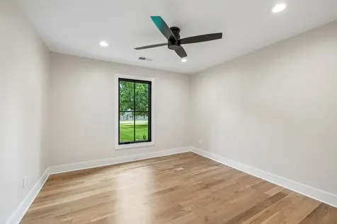 8011 Wikle Road, E Brentwood TN 37027