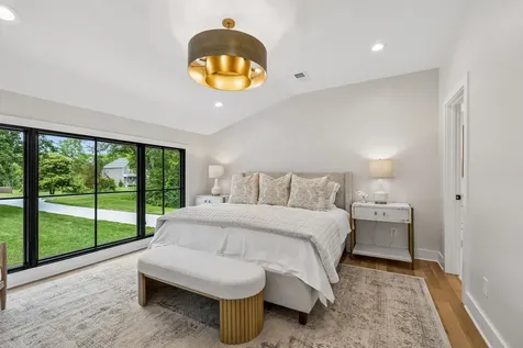 8011 Wikle Road, E Brentwood TN 37027