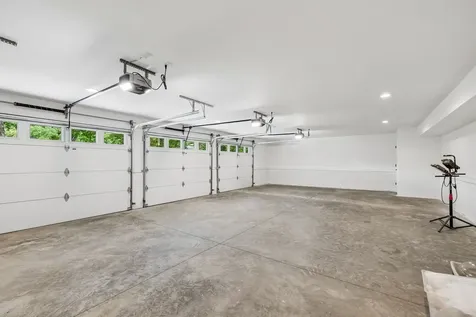 8011 Wikle Road, E Brentwood TN 37027