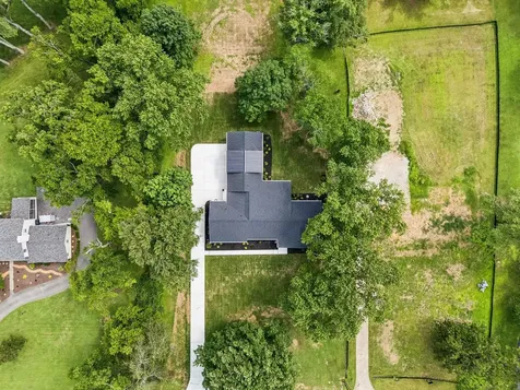 8011 Wikle Road, E Brentwood TN 37027