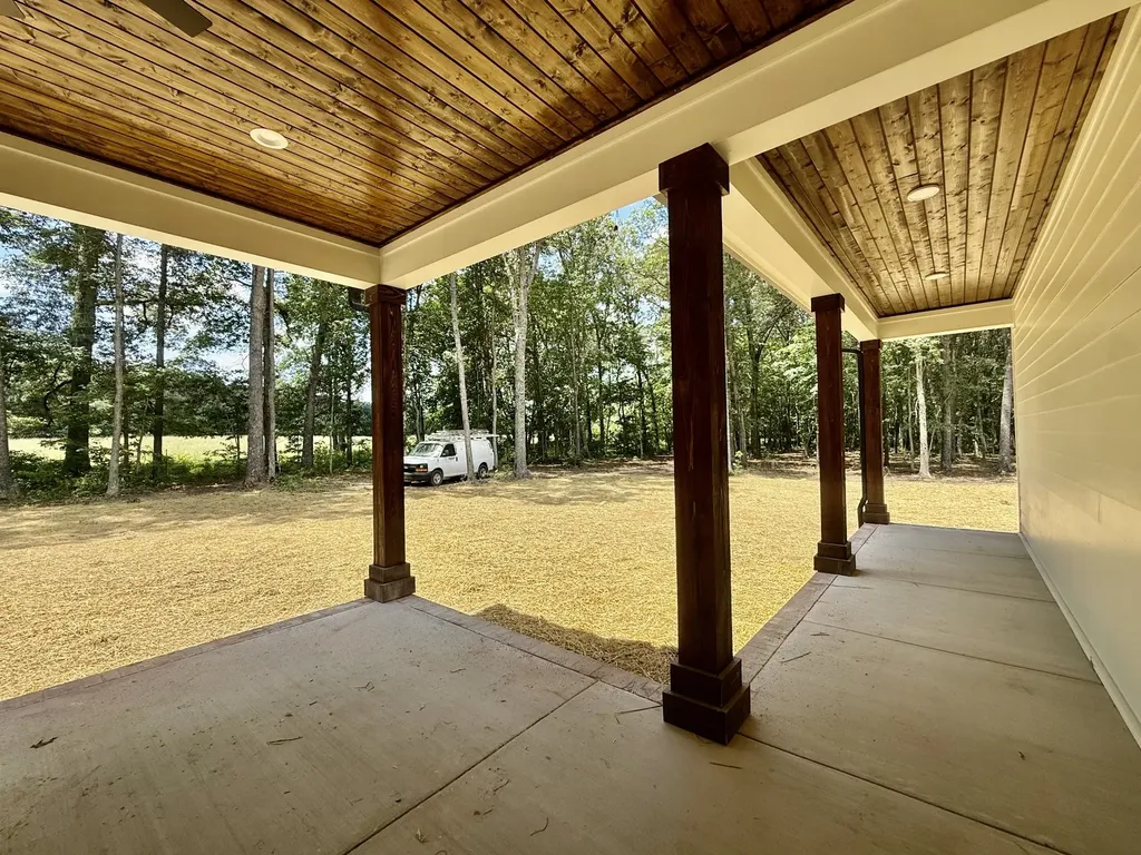 453 Dogwood Lane Manchester TN 37355