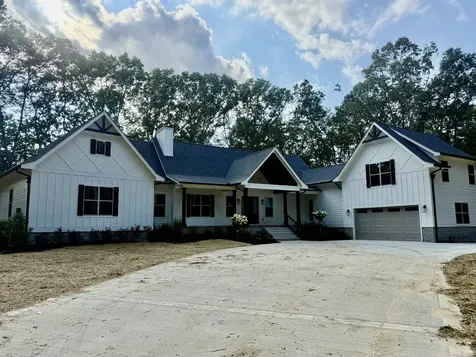 453 Dogwood Lane Manchester TN 37355