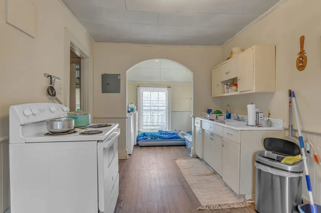1405 Highland Avenue Columbia TN 38401